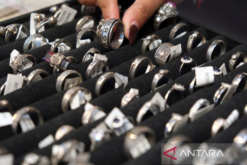 Investasi Menguntungkan: Jenis Perak Sebagai Aset Finansial