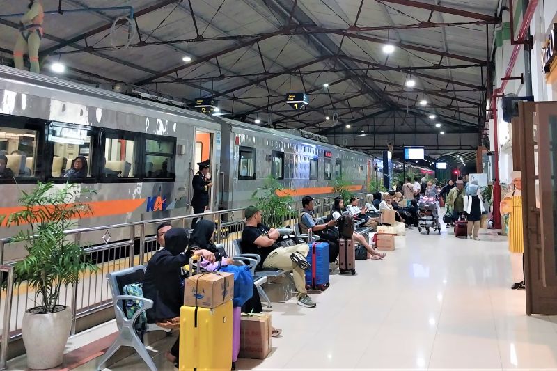 Daop 7 Tambah Satu Rangkaian KA Brantas Selama Liburan Natal dan Tahun Baru